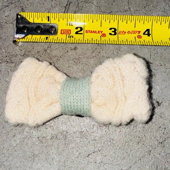 Cat or Dogs Small Pet Puppy Beige Knitting Cute Bow Tie - Picture 3 of 4